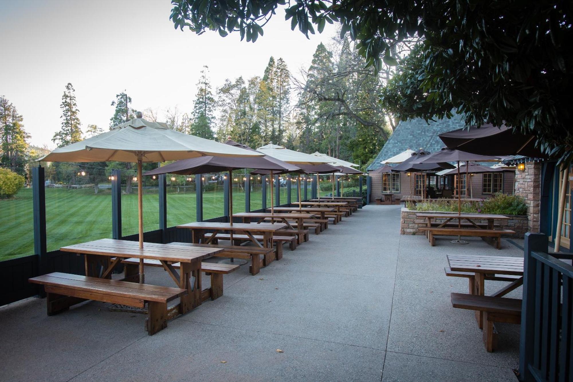 Ucla Lake Arrowhead Lodge Exterior photo