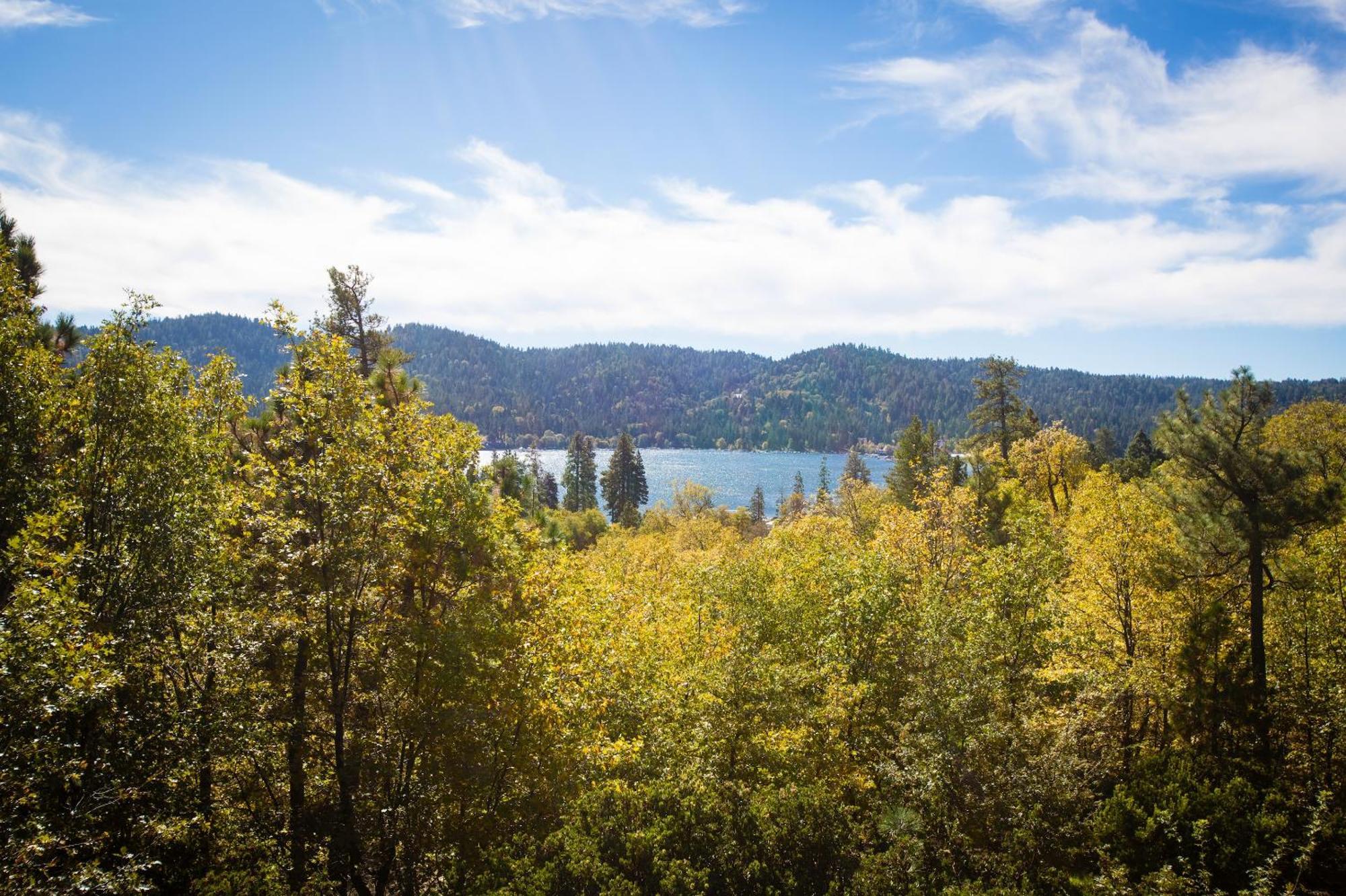 Ucla Lake Arrowhead Lodge Exterior photo