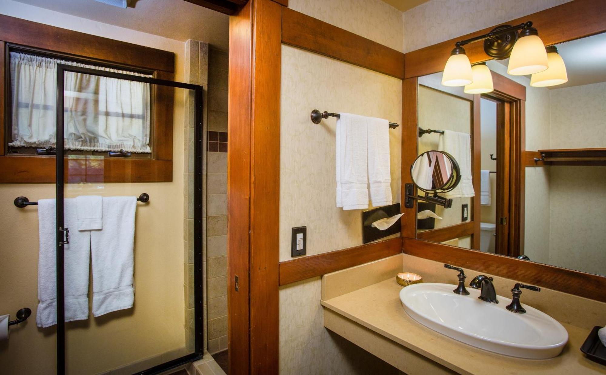 Ucla Lake Arrowhead Lodge Room photo