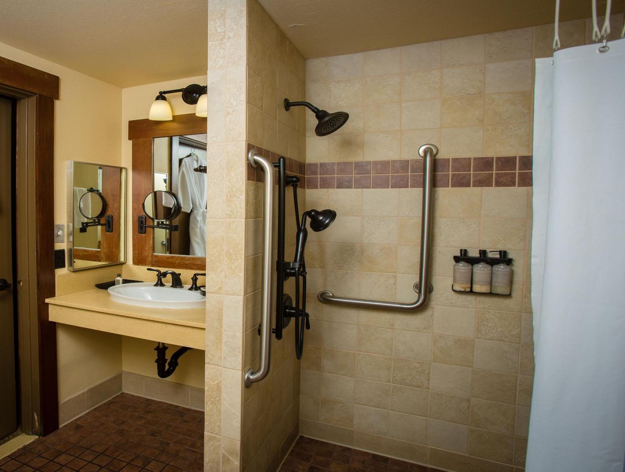Ucla Lake Arrowhead Lodge Room photo